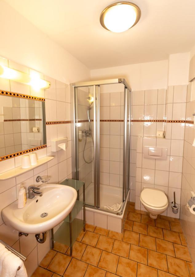 Landhotel Kuehler Grund Grasellenbach Eksteriør billede
